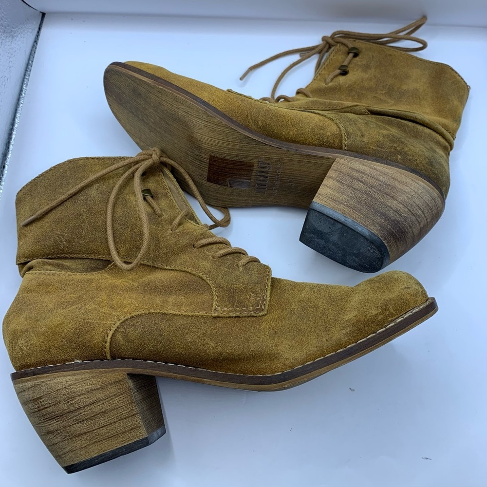 Mtng Originals Tan Suede Leather Lace Up Ankle Boots Size 37  US 7 cottage